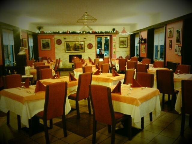 Albergo Del Cacciatore Cremeno Exterior foto